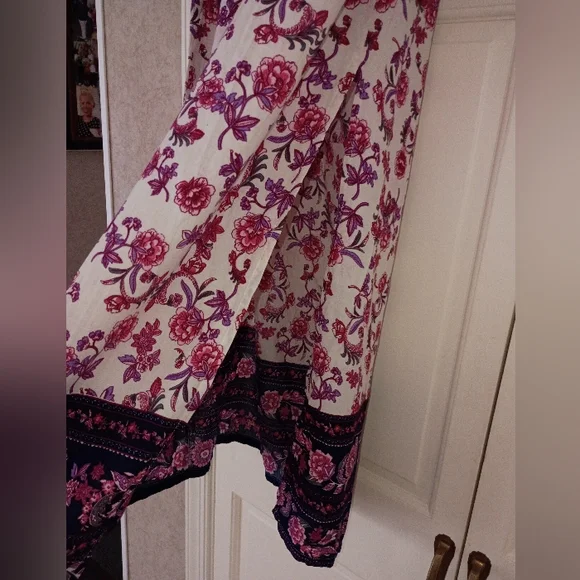 Floral Maxi Dress with Pink and Navy Accents.New Condition - Picture 2 of 4